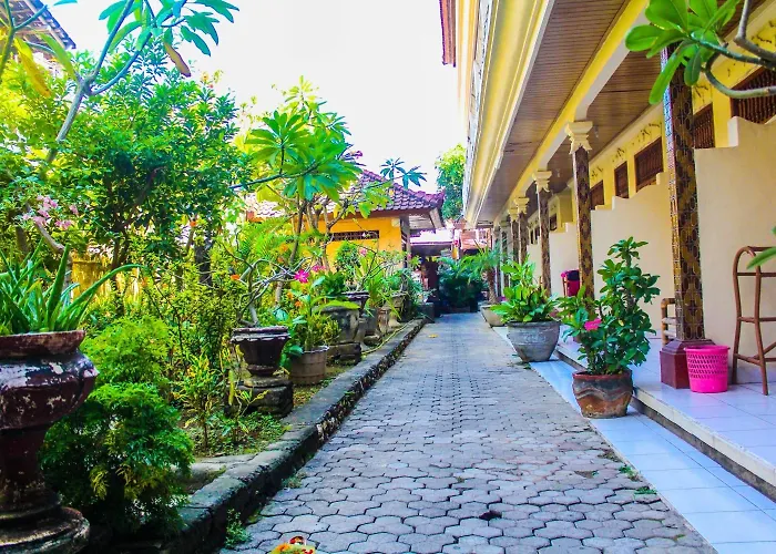 Bali Manik Hotel *